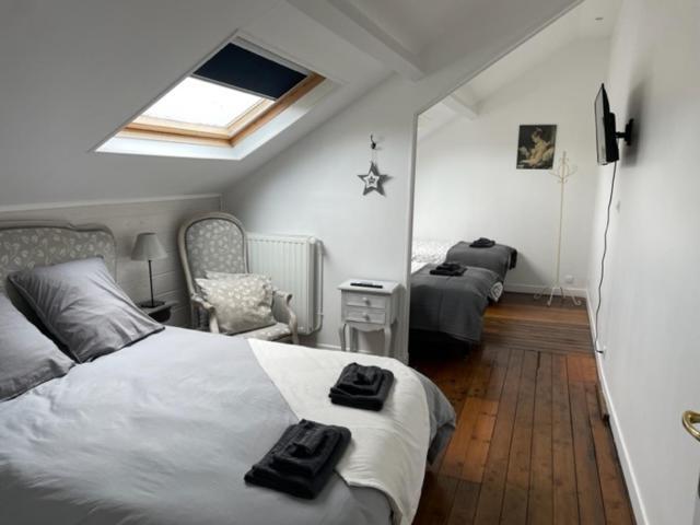 Le Clos Du Bas Courtil Guesthouse B&B Omaha Beach Osmanville Eksteriør billede